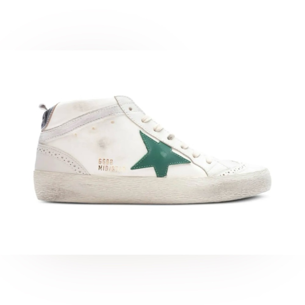 Golden Goose
Mid Star "Cream/Green/Silver" 
Lightly used